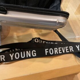 Forever Young - Mini Koffertasche photo review